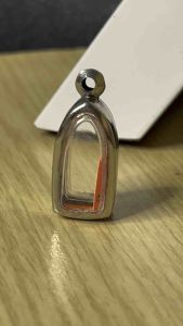 กรอบพระ ทรงพระรอด สแตนเลสแกะสลักแบบเรียบและลายไทย กรอบพระเครื่อง กรอบพระสำเร็จ ตลับพระ