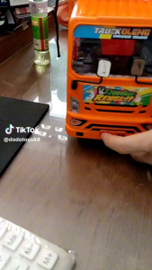 TRUCK OLENG TRUCK BASURI MAINAN TRUCK BASURI FULL LAMPU +MUSIC BASURI ELEGAN