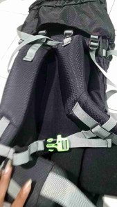 Tas keeril 45L bek sistem pul piber sudah pake perm besi busa busa tebal sudah pri ring coperbeg bahan sudah semi waterproof sangat aman saat di pake. Tas ini memiliki kapasitas yang besar sehingga dapat menampung banyak barang. Dengan sistem pul piber t