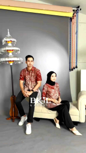 Baju Batik Couple Pasangan Blouse Dan Kemeja Kondangan Terbaru Seragam Kerja Kantor Bahan Katun Motif Bunga Bali M L XL XXL