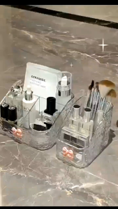 RAK1550: Kotak Penyimpanan Kosmetik & Perawatan Kulit