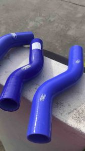 ท่อหม้อน้ำ ท่อนน้ำบน D-max ท่อซิลิโคน ท่อยางแต่ง ยืดหยุนได้ ทนความร้อน ทนแรงดัน เสริมผ้า 3 ชั้น