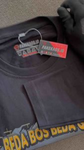 TANGAN PANJANG Kaos Beda Bos Beda Gaji. Orignl tebal bahan combed 24s