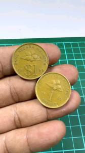 B146 syiling rm1 emas 1993 pair 2pcs duit syiling lama duit Malaysia lama duit syiling keris