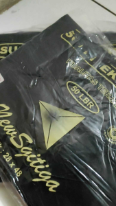 Kantong Plastik Kresek New Segitiga Hitam Ekonomis Ukuran 28 dan 35  isi 50 lembar