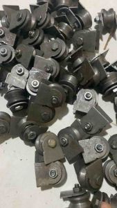 Bánh xe cửa sắt rảnh V bánh xe cửa lùa