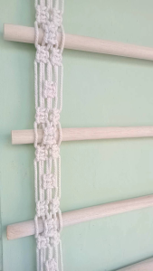 Gantungan Baju Hijab Sajadah Mukena Tali Anyaman Makram Macrame Kayu Bulat Panjang Berkualitas Kuat