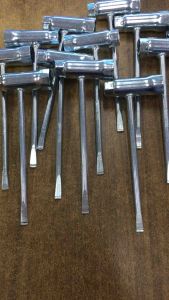 บล็อกหัวเทียน ( ตัวหนา ปากแบน เบอร์ 13 - 19 ) สำหรับเครื่องตัดหญ้า เลื่อยยนต์ เครื่องพ่นยา เรื่อรดน้ำ ทุกยี่ห้อ