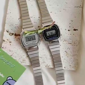 Đồng hồ nữ Casio La670 thiết kế thời trang dây thép không gỉ sáng bóng size mini cực xinh cho các nàng thơ - OneTime Store