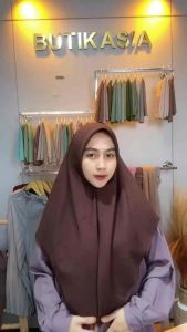 Saudia Rawis Kerudung Jilbab Hijab Segi Empat  Persegi