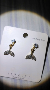 [MY Ready Stock] Mermaid Tail Gold Earring with 925 Needle Anti Allergic Good Quality Bling Bling 人鱼尾耳环 925银针防敏感 闪闪发亮