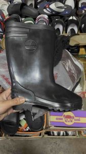 รองเท้าบูทยางสีดำ รองเท้าบูททำสวน กันน้ำ กันแมลง บูทโรงงาน สูง 11.5นิ้ว