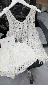 Set bộ đồ ren đi biển phong cách dễ thương gồm 2 món áo ba lỗ tua rua kèm quần sooc