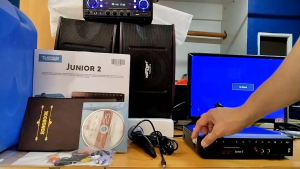 The Platinum KS10 Plus Junior 2 Karaoke Player With Free Wired Mic - VOLUME 33 UPDATED CD