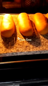 แผ่นรองเตาอบทำ ขนาด40*60cm. ทำให้ขนมขึ้นฟูสวยและช่วยให้ประหยัดพลังงานเป็นอย่างมากเพราะทำจากหินแท้ๆ