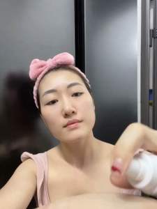 Kem Chống Nắng Nâng Tông Da Bảo Vệ Da D&H Gold Sun  Spf30+ chai 50ml