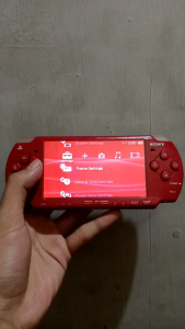 PSP slim Sony original seri 2000 second grade B fulset memory 16gb (isi 40 game)