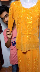 New Model WOMEN WEAR LACE FLOWERS KOREAN RHINESTONES ONE SET BLOUSE & CIRCLE SKIRTS