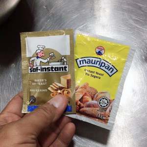 Instant Yeast Segera Ragi Instant 11g ( Mauri-pan / Saf-instant )