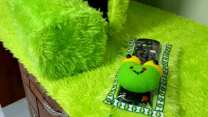 Bando TV LED Karakter Uk 14-32 Inch + Taplak Meja TV / Bando TV Karakter 1 set