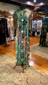 Latvia Dress Viscos oleh Dian Pelangi: Busana Muslim Maxi Gamis & Abaya Kaftan