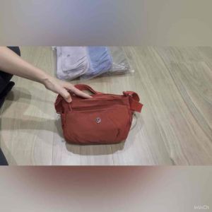 #Yuesite8210 ขนาด8.5นิ้ว#กระเป๋าสะพาย ผ้าไนล่อน3ช่องซิป