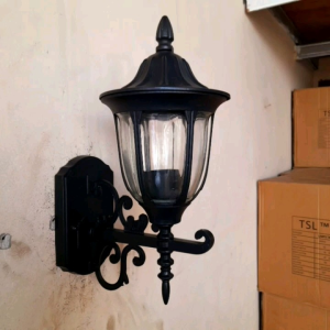 Garansi Lampu dinding outdoor Waterproof klasik Kode 1007 C/S Hitam Tahan Air - Anti Karat