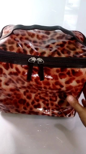 Handbag Serbaguna Made in China: Perangkapan Traveling Bahan Polyester & Glossy PVC