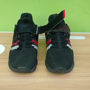 sepatu second size 38 Kecil