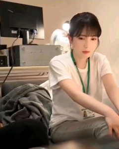 น้ำหอมฟีโรโมนหญิง วีร่า เดอฟิน Veera Defin กลิ่นชายหลง ราคาประหยัด 100 บาท สำหรับกลิ่นชายหลง