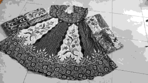 Daster Klok Abu Lengan Serut: Nyaman di Musim Dingin