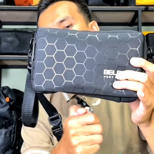 Tas Handbag Pria Beldiq - Tas Selempang Waterproof Dan Anti Bara Api Dengan Bahan Polyester Filament | Cocok Dibawa Traveling Motoran Touring Dan Aktifitas Outdoor Lainnya