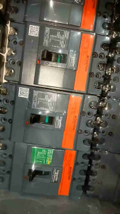 MCCB EZC SCNEIDER 100A ORIGINAL