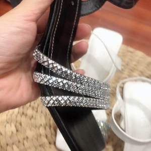 Sandal 7 phân 3 dây đá chéo TLSD90 mẫu mới 2024