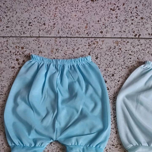 1 lusin 12 pis celana segi bayi polos rib usia 0-6 bln\\n\\nCelana segi empat rib usia 0-6 bulan adalah pakaian yang dirancang khusus untuk bayi berusia 0 hingga 6 bulan. Pakaian ini biasanya terbuat dari bahan yang lembut dan nyaman, serta mudah dikenakan dan dilepas oleh orang tua. Selain itu, celana segi empat rib usia 0-6 bulan juga tersedia dalam berbagai warna dan desain yang menarik, sehingga dapat memenuhi kebutuhan estetika bayi dan orang tua.\\n\\n Apa Itu Celana Segi Empat Rib Usia 0-6 Bulan?\\n\\nCelana segi empat rib usia 0-6 bulan adalah pakaian yang dirancang khusus untuk bayi berusia 0 hingga 6 bulan. Pakaian ini biasanya terbuat dari bahan yang lembut dan nyaman, serta mudah dikenakan dan dilepas oleh orang tua. Selain itu, celana segi empat rib usia 0-6 bulan juga tersedia dalam berbagai warna dan desain yang menarik, sehingga dapat memenuhi kebutuhan estetika bayi dan orang tua.\\n\\n Keuntungan Menggunakan Celana Segi Empat Untuk Bayi\\n\\nMenggunakan celana segi empat rib usia 0-6 bulan memiliki beberapa keuntungan, di antaranya:\\n\\n- **Lebih Nyaman**: Celana segi empat rib usia 0-6 bulan biasanya terbuat dari bahan yang lembut dan nyaman, sehingga tidak akan mengganggu gerakan bayi.\\n- **Lebih Praktis**: Celana segi empat rib usia 0-6 bulan mudah dikenakan dan dilepas oleh orang tua, sehingga tidak memerlukan waktu yang lama.\\n- **Lebih Aman**: Celana segi empat rib usia 0-6 bulan tidak memiliki bagian yang dapat melilit atau meremas bayi, sehingga lebih aman bagi bayi.\\n\\n Cara Memilih Celana Segi Empat Yang Tepat Untuk Bayi\\n\\nUntuk memilih celana segi empat rib usia 0-6 bulan yang tepat untuk bayi, ada beberapa hal yang perlu dipertimbangkan, di antaranya:\\n\\n- **Ukuran**: Pastikan ukuran celana segi empat rib usia 0-6 bulan sesuai dengan ukuran tubuh bayi.\\n- **Bahan**: Pilih celana segi empat rib usia 0-6 bulan yang terbuat dari bahan yang lembut dan nyaman.\\n- **Desain**: Pilih celana segi empat rib usia 0-6 bulan yang memiliki desain yang menarik dan sesuai dengan kebutuhan estetika bayi dan orang tua.\\n\\n Mengapa Pilih Celana Segi Empat Rib Usia 0-6 Bulan?\\n\\nAda beberapa alasan mengapa orang tua memilih celana segi empat rib usia 0-6 bulan untuk bayi mereka, di antaranya:\\n\\n Kelebihan Celana Segi Empat Rib Usia 0-6 Bulan\\n\\nCelana segi empat rib usia 0-6 bulan memiliki beberapa kelebihan, di antaranya:\\n\\n- **Lebih Nyaman**: Celana segi empat rib usia 0-6 bulan biasanya terbuat dari bahan yang lembut dan nyaman, sehingga tidak akan mengganggu gerakan bayi.\\n- **Lebih Praktis**: Celana segi empat rib usia 0-6 bulan mudah dikenakan dan dilepas oleh orang tua, sehingga tidak memerlukan waktu yang lama.\\n- **Lebih Aman**: Celana segi empat rib usia 0-6 bulan tidak memiliki bagian yang dapat melilit atau meremas bayi, sehingga lebih aman bagi bayi.\\n\\n Cara Merawat Celana Segi Empat Rib Usia 0-6 Bulan\\n\\nUntuk merawat celana segi empat rib usia 0-6 bulan, ada beberapa hal yang perlu diperhatikan, di antaranya:\\n\\n- **Cuci Dengan Lembut**: Cuci celana segi empat rib usia 0-6 bulan dengan air dingin dan deterjen yang lembut.\\n- **Jemur Di Tempat Yang Tenang**: Jemur celana segi empat rib usia 0-6 bulan di tempat yang tenang dan terlindungi dari sinar matahari langsung.\\n- **Simpan Dengan Baik**: Simpan celana segi empat rib usia 0-6 bulan di tempat yang kering dan bersih.\\n\\n Cara Menggunakan Celana Segi Empat Rib Usia 0-6 Bulan\\n\\nUntuk menggunakan celana segi empat rib usia 0-6 bulan, ada beberapa hal yang perlu diperhatikan, di antaranya:\\n\\n Tips Memakai Celana Segi Empat Rib Usia 0-6 Bulan\\n\\nBerikut ini adalah beberapa tips memakai celana segi empat rib usia 0-6 bulan:\\n\\n- **Pilih Ukuran Yang Sesuai**: Pilih celana segi empat rib usia 0-6 bulan yang ukurannya sesuai dengan ukuran tubuh bayi.\\n- **Pastikan Tidak Ada Bagian Yang Melilit**: Pastikan tidak ada bagian celana segi empat rib usia 0-6 bulan yang melilit atau meremas bayi.\\n- **Gunakan Dengan Bijak**: Gunakan celana segi empat rib usia 0-6 bulan sesuai dengan kebutuhan bayi dan orang tua.\\n\\n Cara Menyesuaikan Celana Segi Empat Rib Usia 0-6 Bulan Dengan Bayi\\n\\nUntuk menyesuaikan celana segi empat rib usia 0-6 bulan dengan bayi, ada beberapa hal yang perlu diperhatikan, di antaranya:\\n\\n- **Pilih Ukuran Yang Sesuai**: Pilih celana segi empat rib usia 0-6 bulan yang ukurannya sesuai dengan ukuran tubuh bayi.\\n- **Pastikan Tidak Ada Bagian Yang Melilit**: Pastikan tidak ada bagian celana segi empat rib usia 0-6 bulan yang melilit atau meremas bayi.\\n- **Gunakan Dengan Bijak**: Gunakan celana segi empat rib usia 0-6 bulan sesuai dengan kebutuhan bayi dan orang tua.\\n\\n 1 Lusin 12 Pis Celana Segi Empat Rib Usia 0-6 Bulan: Keuntungan Dan Manfaatnya\\n\\nMenggunakan 1 lusin 12 pis celana segi empat rib usia 0-6 bulan memiliki beberapa keuntungan dan manfaat, di antaranya:\\n\\n Mengapa Memilih 1 Lusin 12 Pis Celana Segi Empat Rib Usia 0-6 Bulan?\\n\\nAda beberapa alasan mengapa orang tua memilih 1 lusin 12 pis celana segi empat rib usia 0-6 bulan untuk bayi mereka, di antaranya:\\n\\n- **Lebih Hemat**: Membeli 1 lusin 12 pis celana segi empat rib usia 0-6 bulan lebih hemat dibandingkan membeli satu per satu.\\n- **Lebih Praktis**: Membeli 1 lusin 12 pis celana segi empat rib usia 0-6 bulan lebih praktis karena tidak perlu repot membeli satu per satu.\\n- **Lebih Variatif**: Membeli 1 lusin 12 pis celana segi empat rib usia 0-6 bulan memberikan variasi pilihan warna dan desain yang lebih banyak.\\n\\n Keuntungan Menggunakan 1 Lusin 12 Pis Celana Segi Empat Rib Usia 0-6 Bulan\\n\\nBerikut ini adalah beberapa keuntungan menggunakan 1 lusin 12 pis celana segi empat rib usia 0-6 bulan:\\n\\n- **Lebih Hemat**: Membeli 1 lusin 12 pis celana segi empat rib usia 0-6 bulan lebih hemat dibandingkan membeli satu per satu.\\n- **Lebih Praktis**: Membeli 1 lusin 12 pis celana segi empat rib usia 0-6 bulan lebih praktis karena tidak perlu repot membeli satu per satu.\\n- **Lebih Variatif**: Memb