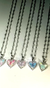 KALUNG RANTAI TITANIUM LIONTIN LOVE KUPU KUPU