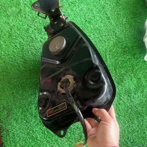 ถังน้ำมันHonda โชนิคแท้มือสองไม่ผุไม่รั่ว