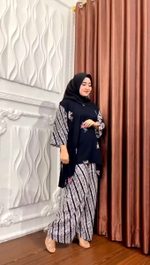 Nalini Set / Setelan Batik Cap Handmade / One Set Duyung Batik Halusan
