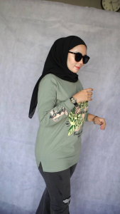 Kaos Wanita Lengan Panjang // Baju Kaos Wanita Dinarry