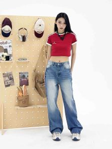 identify\_type: 2024 ฤดูใบไม้ผลิและฤดูร้อนใหม่สาวร้อนการออกแบบขอบดิบหลวมตรงกางเกงยีนส์ขากว้าง