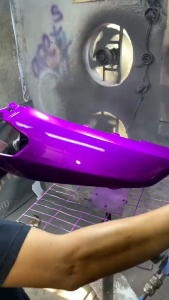 Cat Candytone Purple Spider 99900: Warna Ungu Cantik untuk Interior