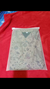 Kemeja Batik Pria Slimfit Motif Kembang Percik