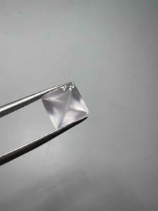 2500-ĐÁ THẠCH ANH HỒNG CÓ SAO NHẸ ( THIÊN NHIÊN ) KHÔNG XỬ LÝ.