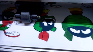 Sticker Dinding Marvin Martian Size 30 cm Vinyl Putih Graftac Tahan Air