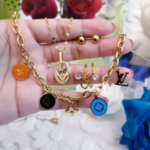 Gelang Rantai Titanium Gold Wanita Xds75