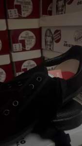 WARRIOR BK ORIGINAL KASUT HITAM BERTALI/ CODE WB8