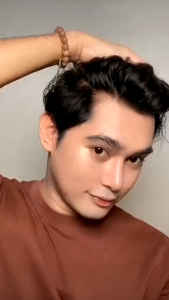 BRILLIANT TINTED SUNSCREEN SPF50+++ with freebie