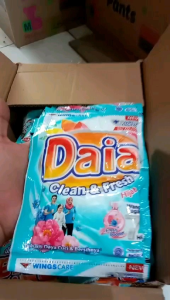 sabun cuci bubuk daia sachet 1 renceng Isi 6pcs / 1000 putih dan hijab 46g