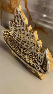 Pajangan meja Lafads Bismillah #kaligrafi #hiasanmeja #ruangtamu #lemarikaca #haji #umroh #souvenir #hempers