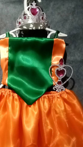 costume kids girl (set) with wand and crown in. random color satin fabric